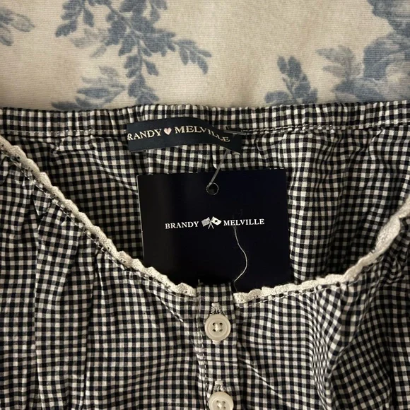 BRAND NEW! Brandy Melville “Tiffany Tank” in Black and White Gingham - Picture 2 of 3